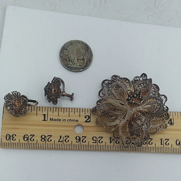 ANTIQUE Sterling Silver Flower Brooch + Earrings - Picture 5 of 8